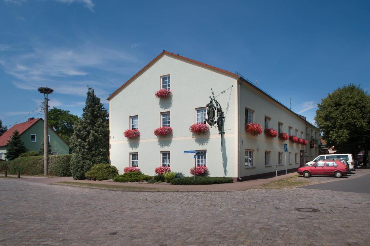 Hotel & Gasthaus Zum Eichenkranz Лукенвальде Экстерьер фото